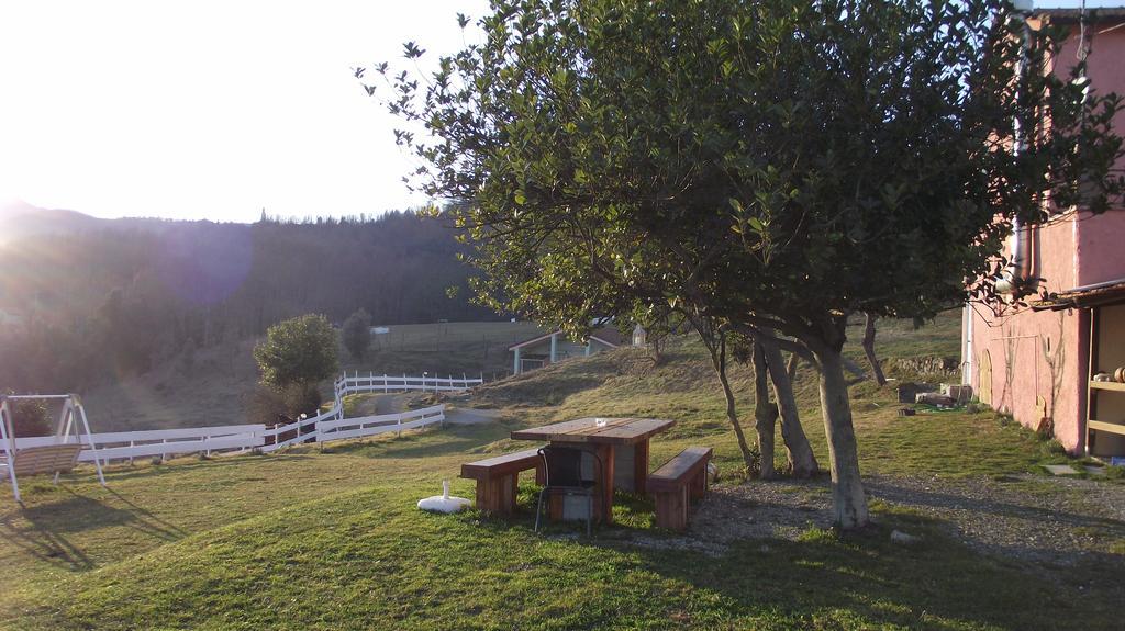 Agriturismo Dei Legi San Pietro Vara Exterior foto