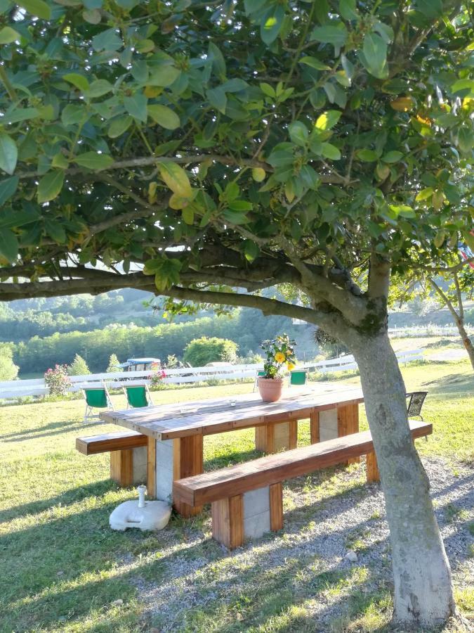 Agriturismo Dei Legi San Pietro Vara Exterior foto